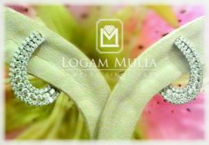 Cara Menggunakan Aksesoris (Perhiasan) yang Tepat dan Cantik