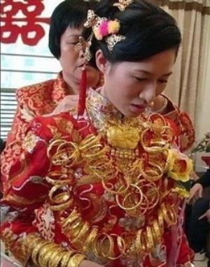 2. Warisan Budaya atau Keluarga