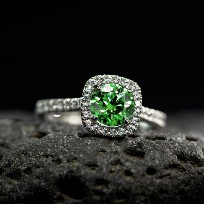  2. Makna Simbolis Zamrud